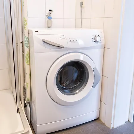 Exclusive Feeling Flat *